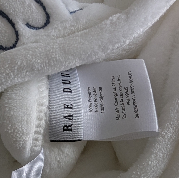 ‼️SAVE $25+‼️2 NWT Rae Dunn Plush Baby Blankets - Picture 3 of 3